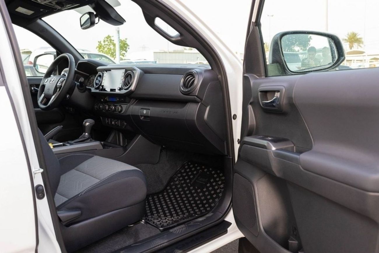 Toyota Tacoma 2022 Toyota Tacoma 3.5 TRD Sport- White inside Black | Export Only