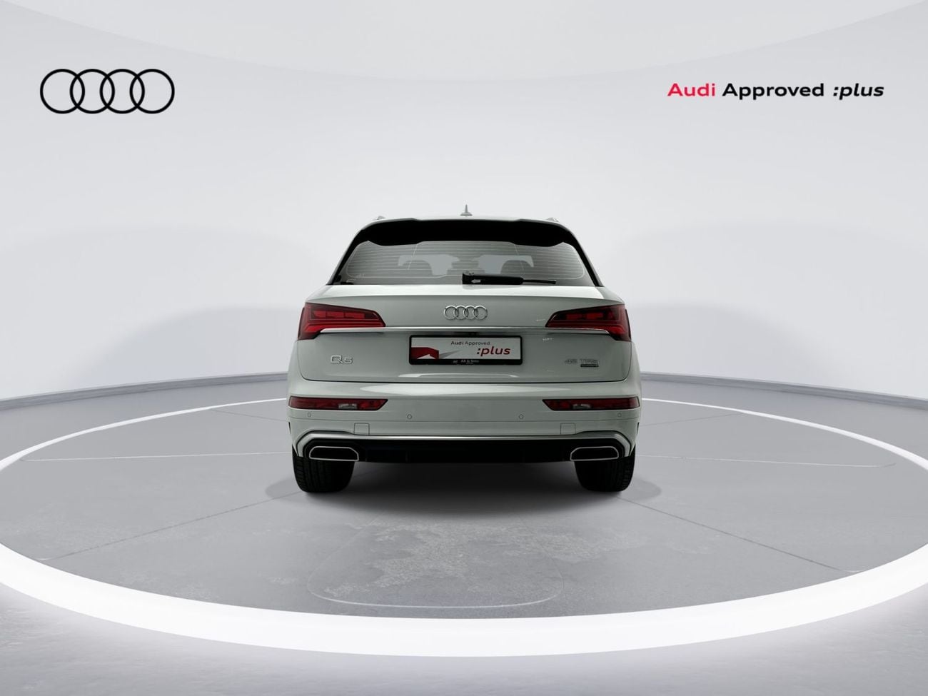 Audi Q5 45 TFSI Quattro Design 2.0L Q5 S line 45 TFSI quattro 249hp (Ref# 82123)