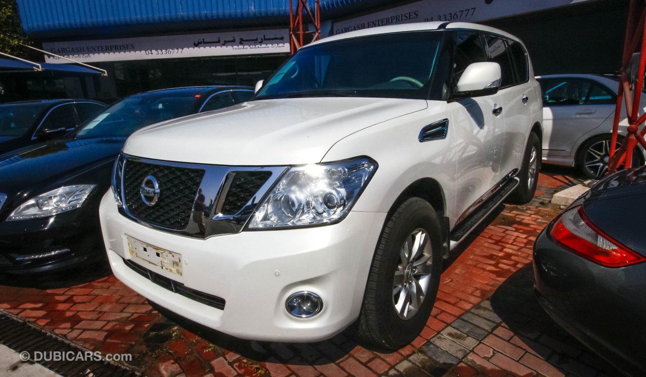 Nissan Patrol SE with LE badge