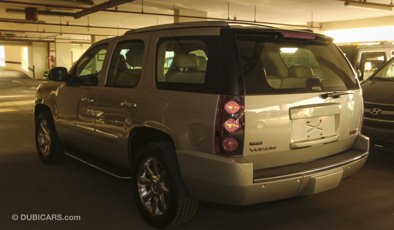 GMC Yukon Denali