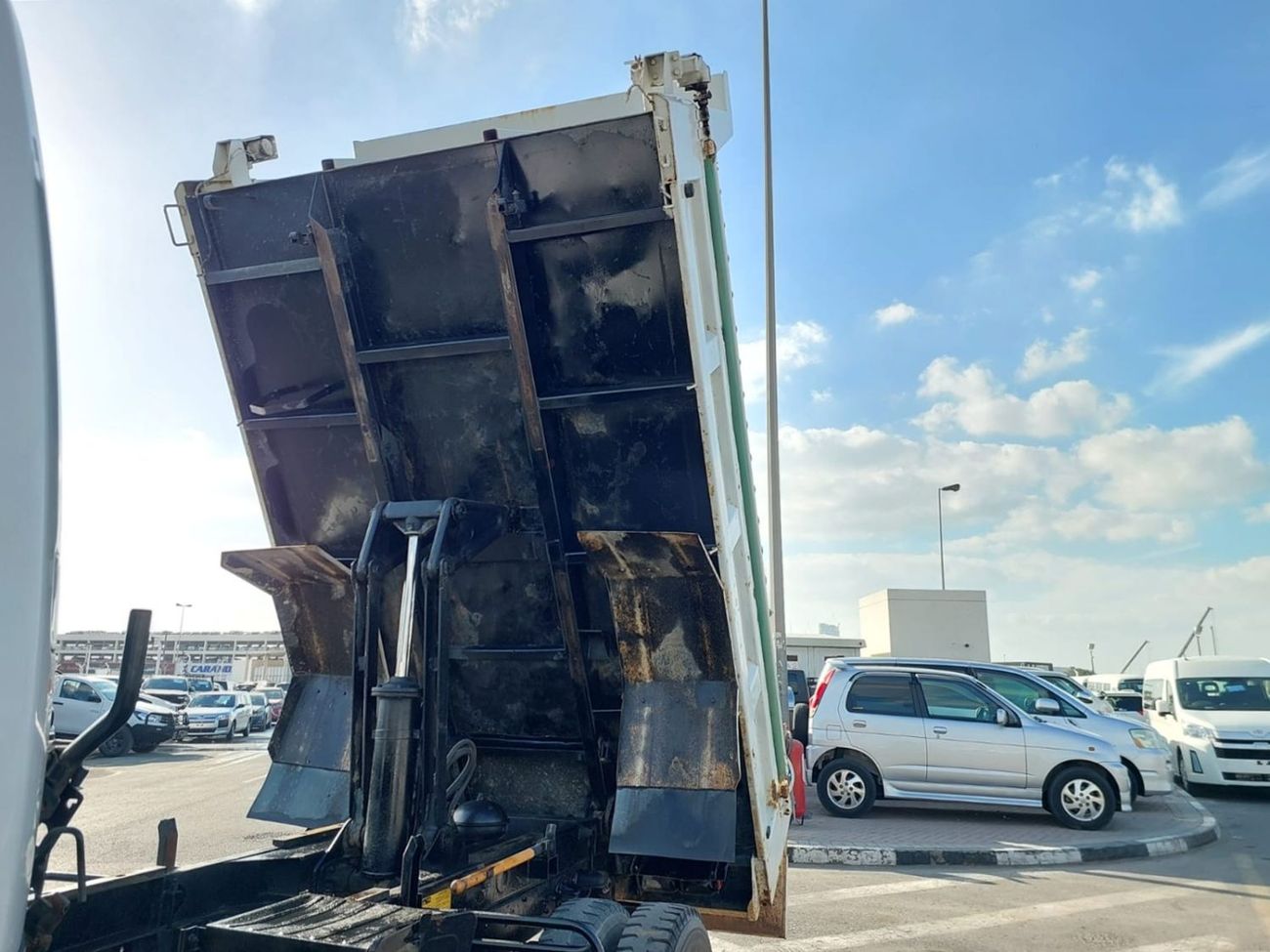 ميتسوبيشي فايتر MITSUBISHI FIGHTER 6D17 TRUCK RHD 1995 MODEL 8.2 L DIESEL MANUAL(PM21127)