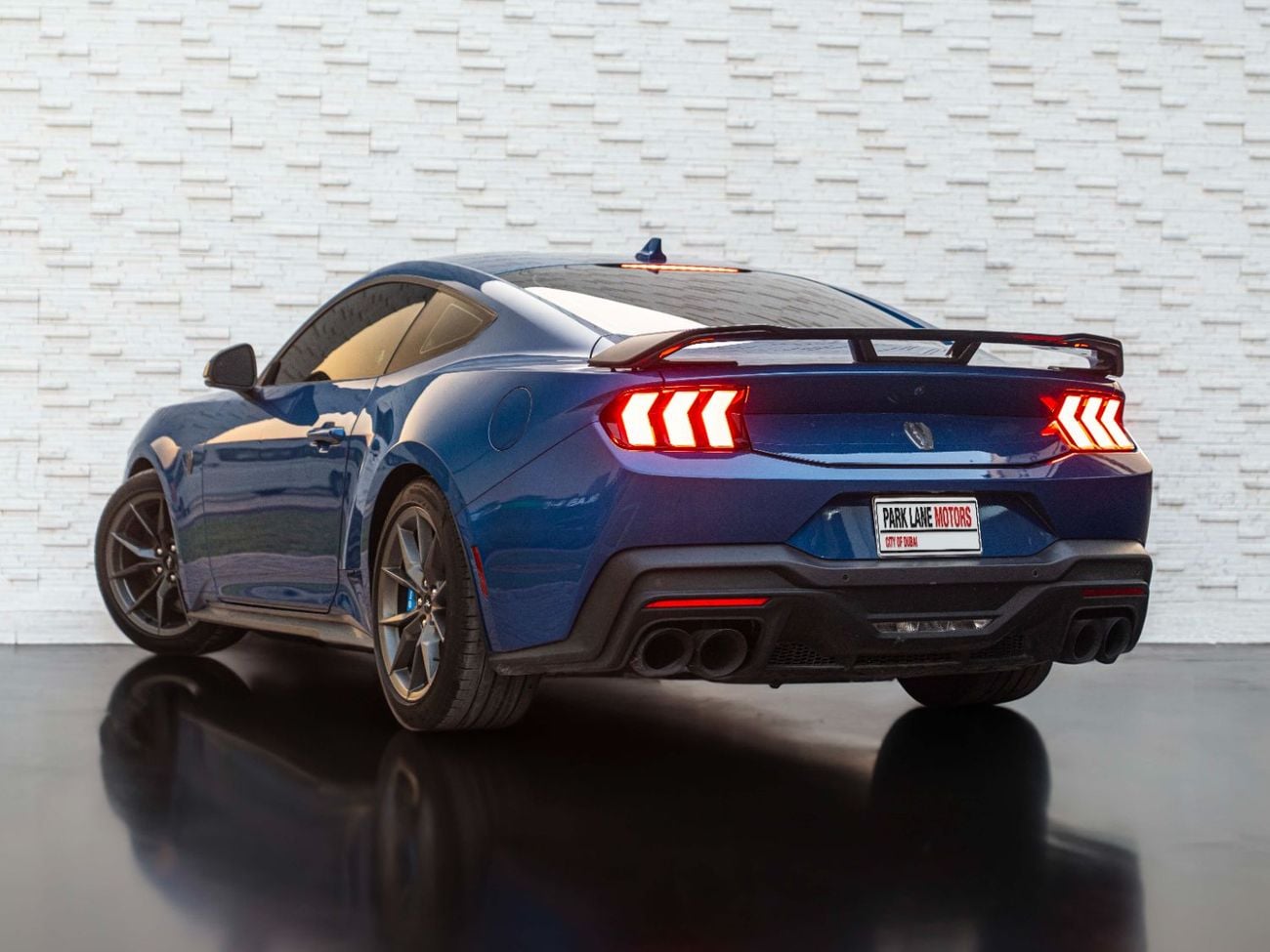 فورد موستانج DARK HORSE 5.0 (500HP) A/T