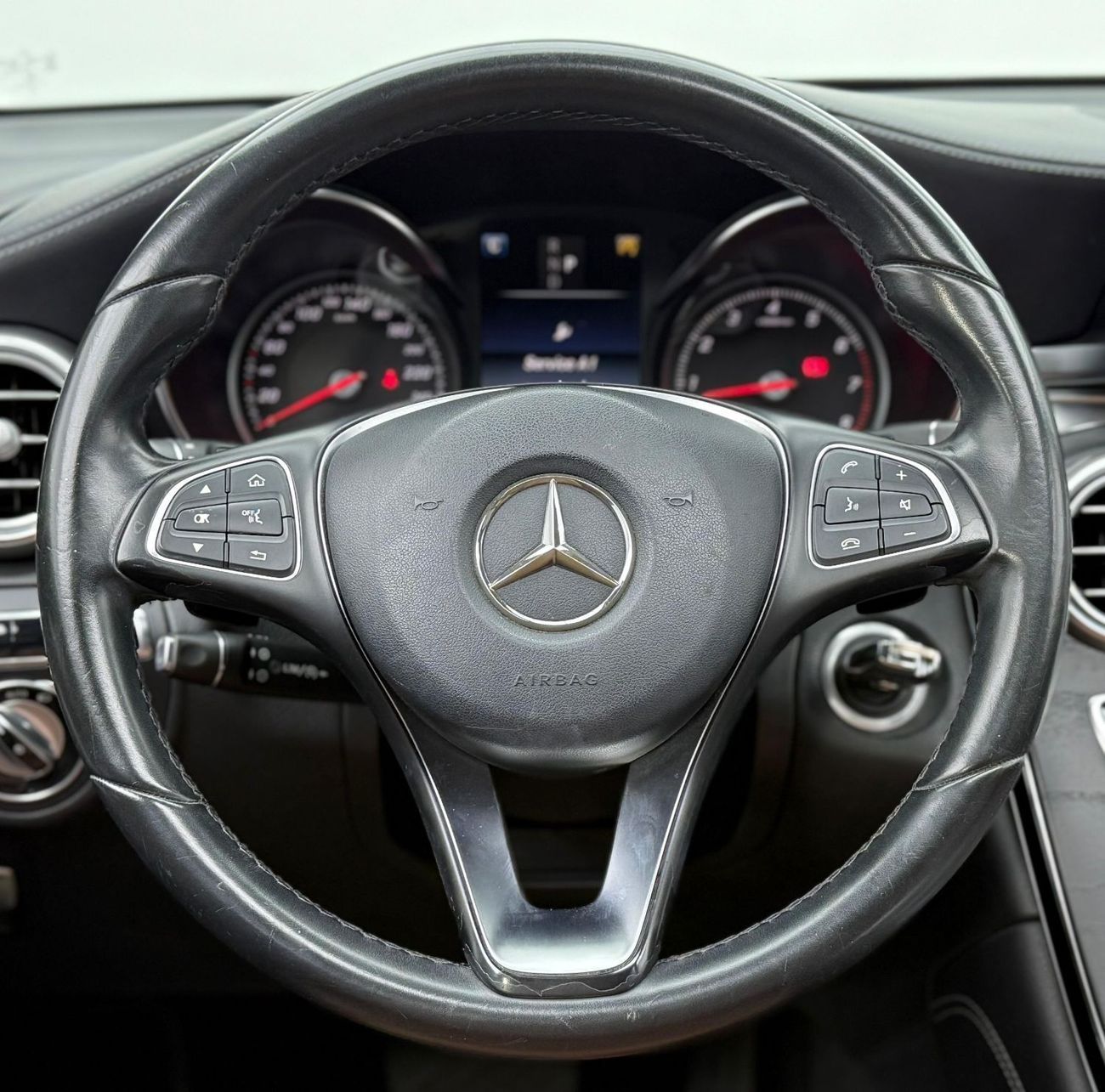 Mercedes-Benz GLC 250 4MATIC 2.0L 2016 Mercedes Benz GLC250 AMG 4MATIC, Service History, Excellent Condition, GCC