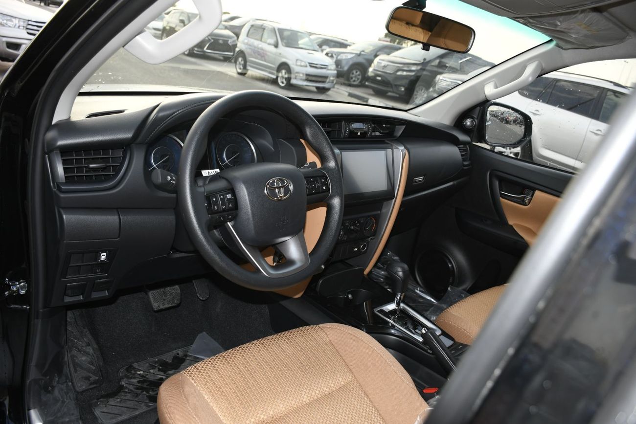 تويوتا فورتونر 2.4L Diesel Automatic (Ready Stock)
