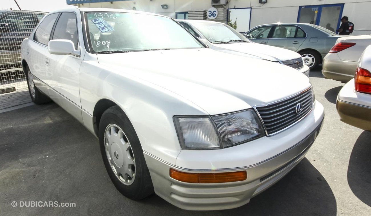 لكزس LS 400