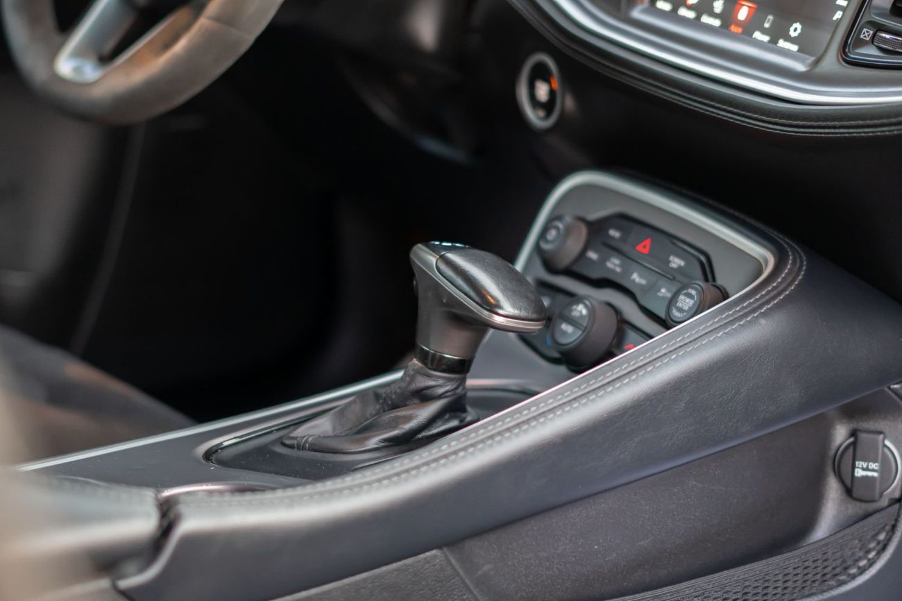 Dodge Challenger R/T Scat Pack 6.4L