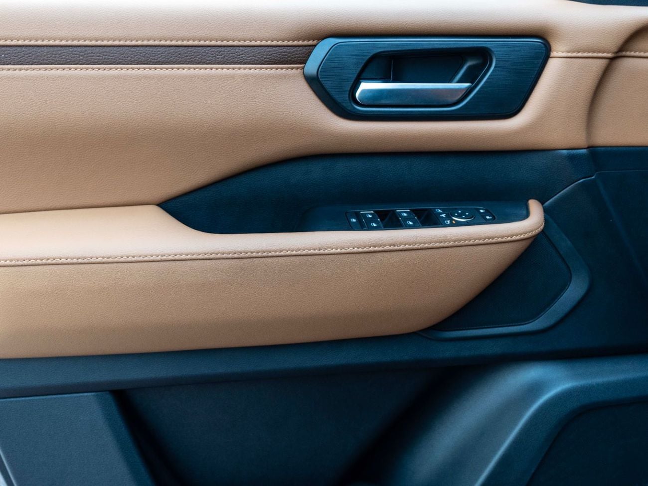 نيسان باترول SE Titanium