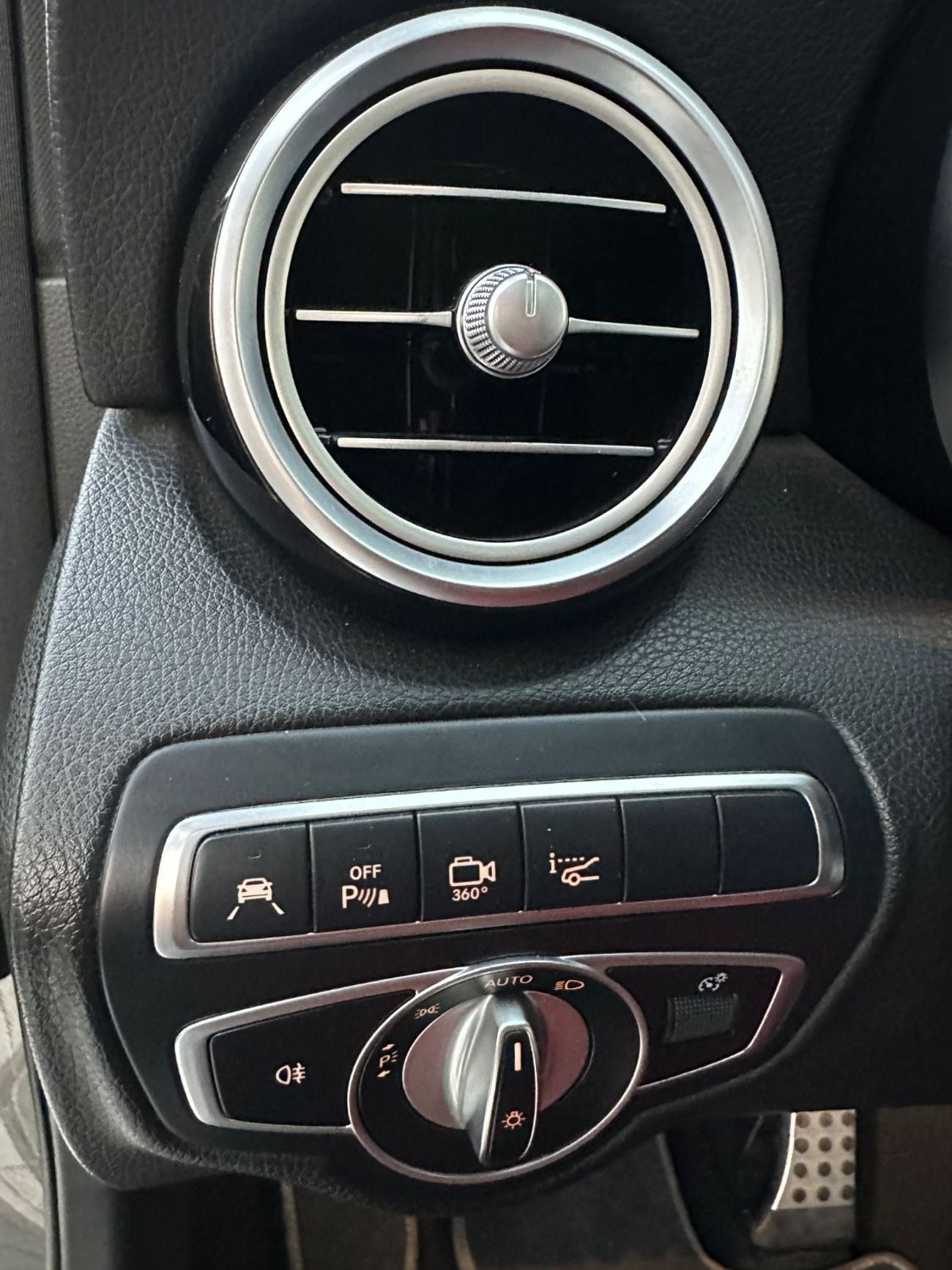 Mercedes Benz GLC250 AMG