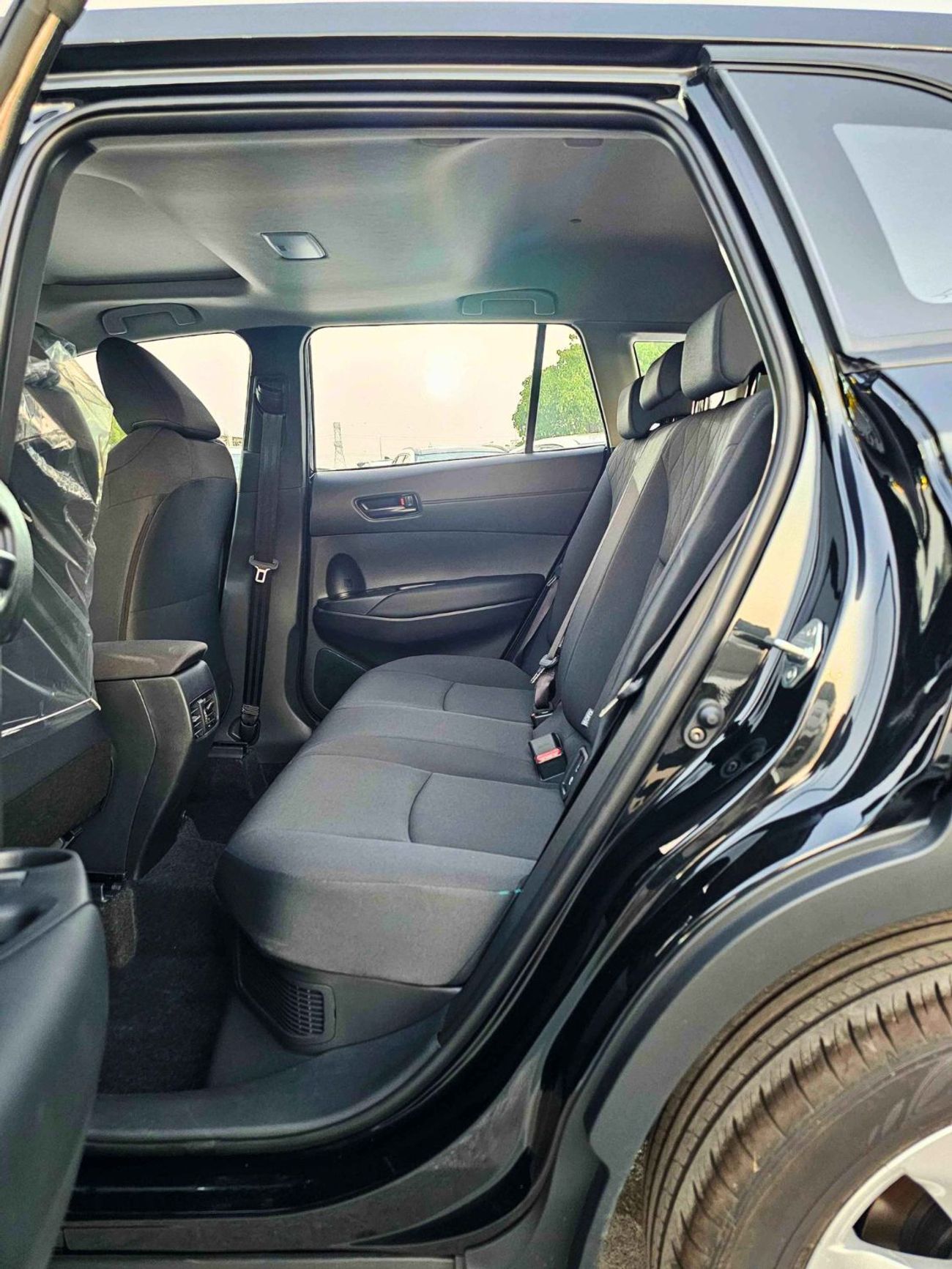 تويوتا كورولا كروس HYBRID ELITE HEV / 2.0L V4 / SUNROOF / (CODE # CRCHC)