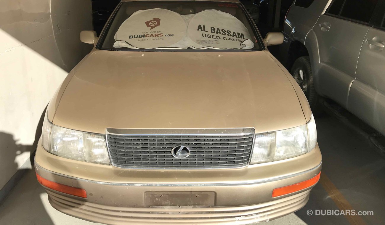 لكزس LS 400