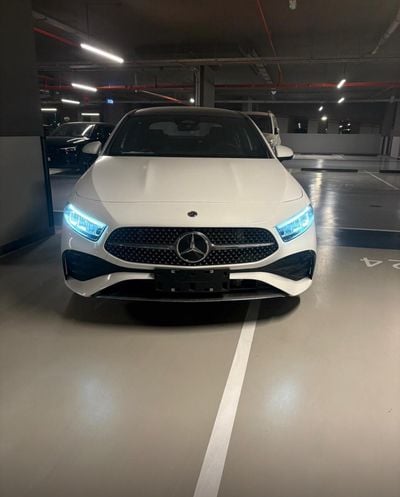 مرسيدس بنز A 180 Premium