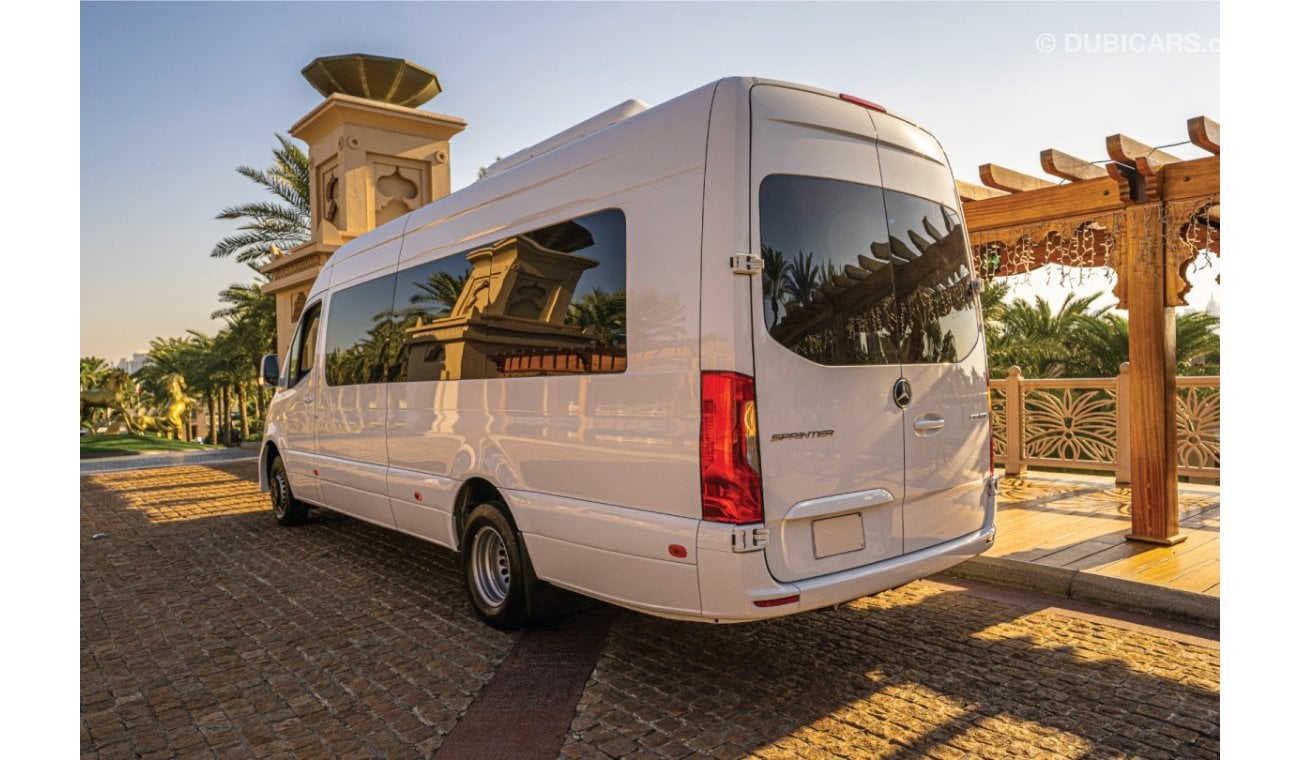 مرسيدس بنز سبرينتر Mercedes-Benz Sprinter  12 SEATS 2022 VIP MERCEDES GCC SPRINTER - 2 Years Warranty by VLINE Design