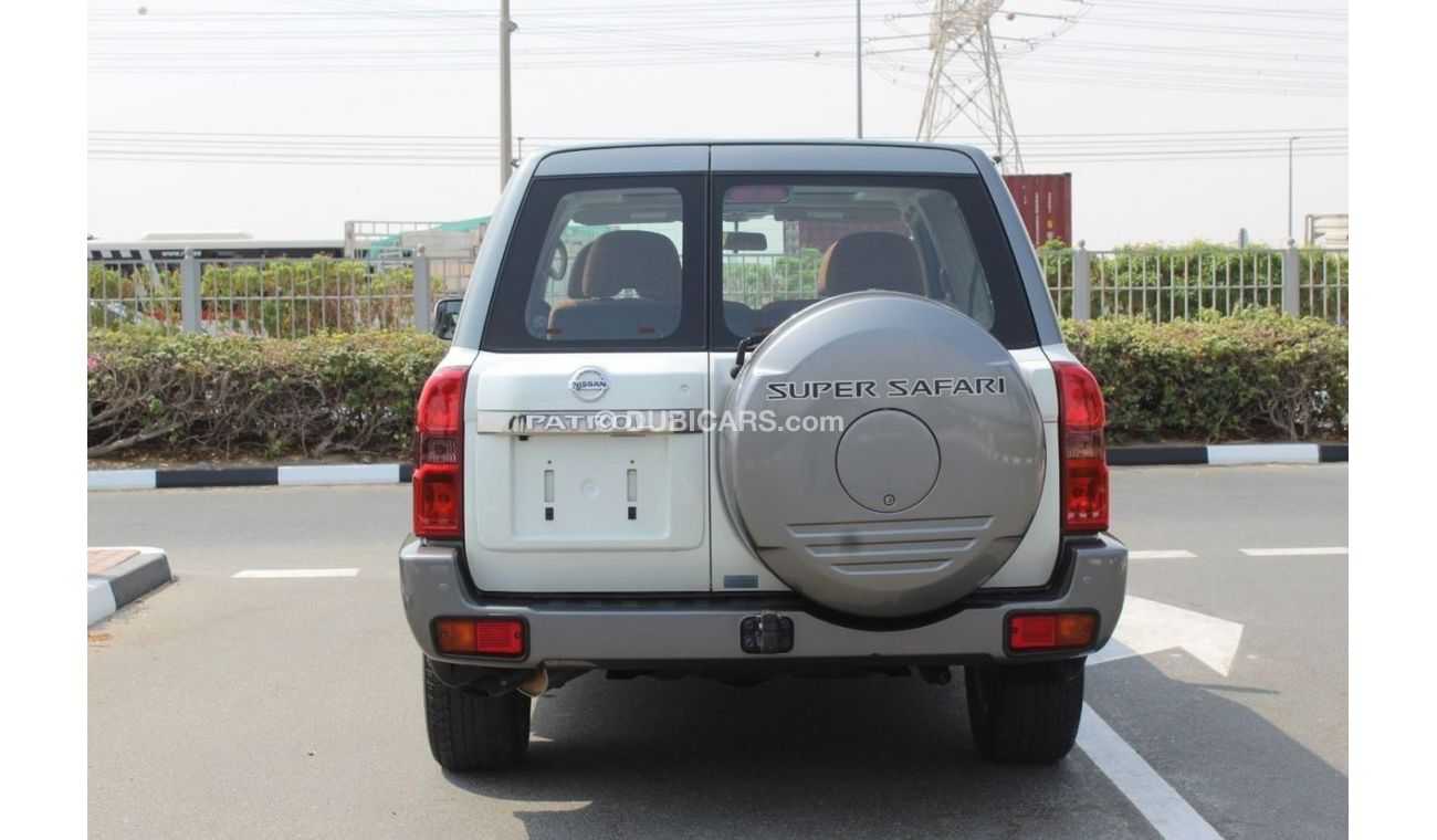 Nissan Patrol Super Safari NISSAN PATROL SUPER SAFARI M/T 2020 GCC SINGLE OWNER IN MINT CONDITION