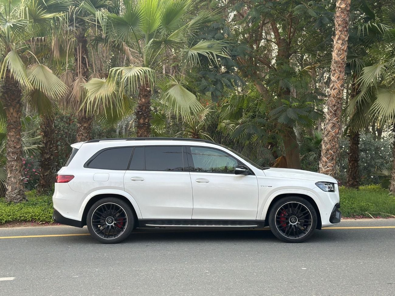 Mercedes-Benz GLS 63 AMG 4MATIC+ 4.0L V8 Bi-Turbo | 603 HP | 2025 | Full Option | Europe Specs | Perfect Condition