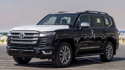تويوتا لاند كروزر VX PETROL 2026