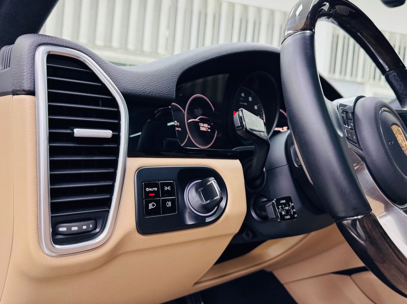 Porsche Cayenne S 2.9L (435 HP)