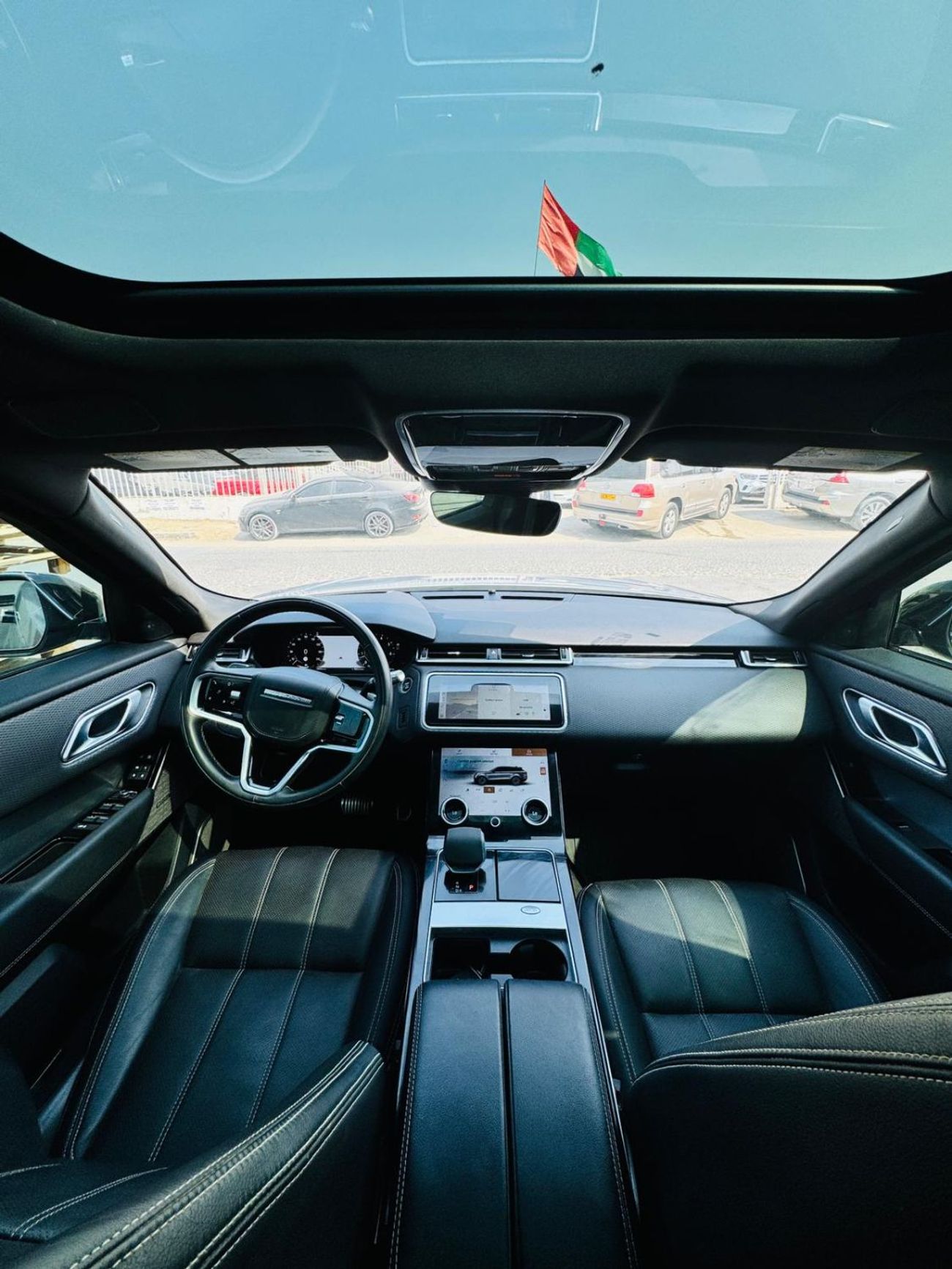 Land Rover Range Rover Velar P380 R-Dynamic SE 3.0L (376 HP)