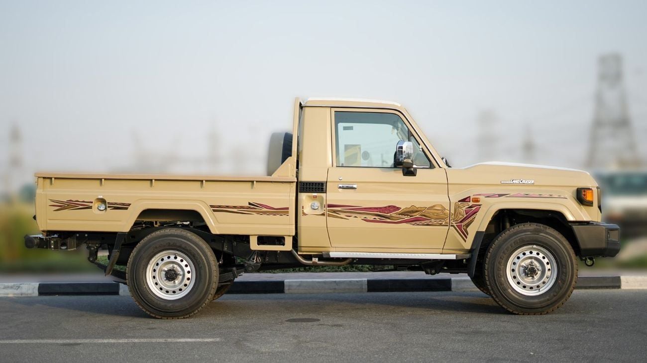 Toyota Land Cruiser Pick Up 2025 Toyota Land Cruiser LC 79 4.0L AT Petrol Basic (Beige)