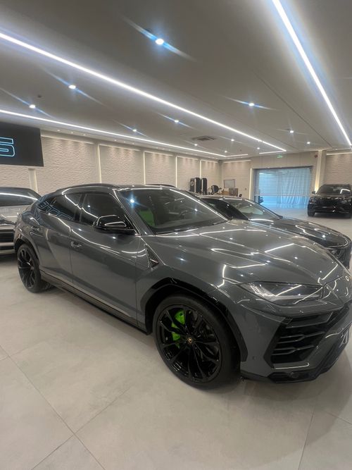 Lamborghini Urus STD 4.0T V8