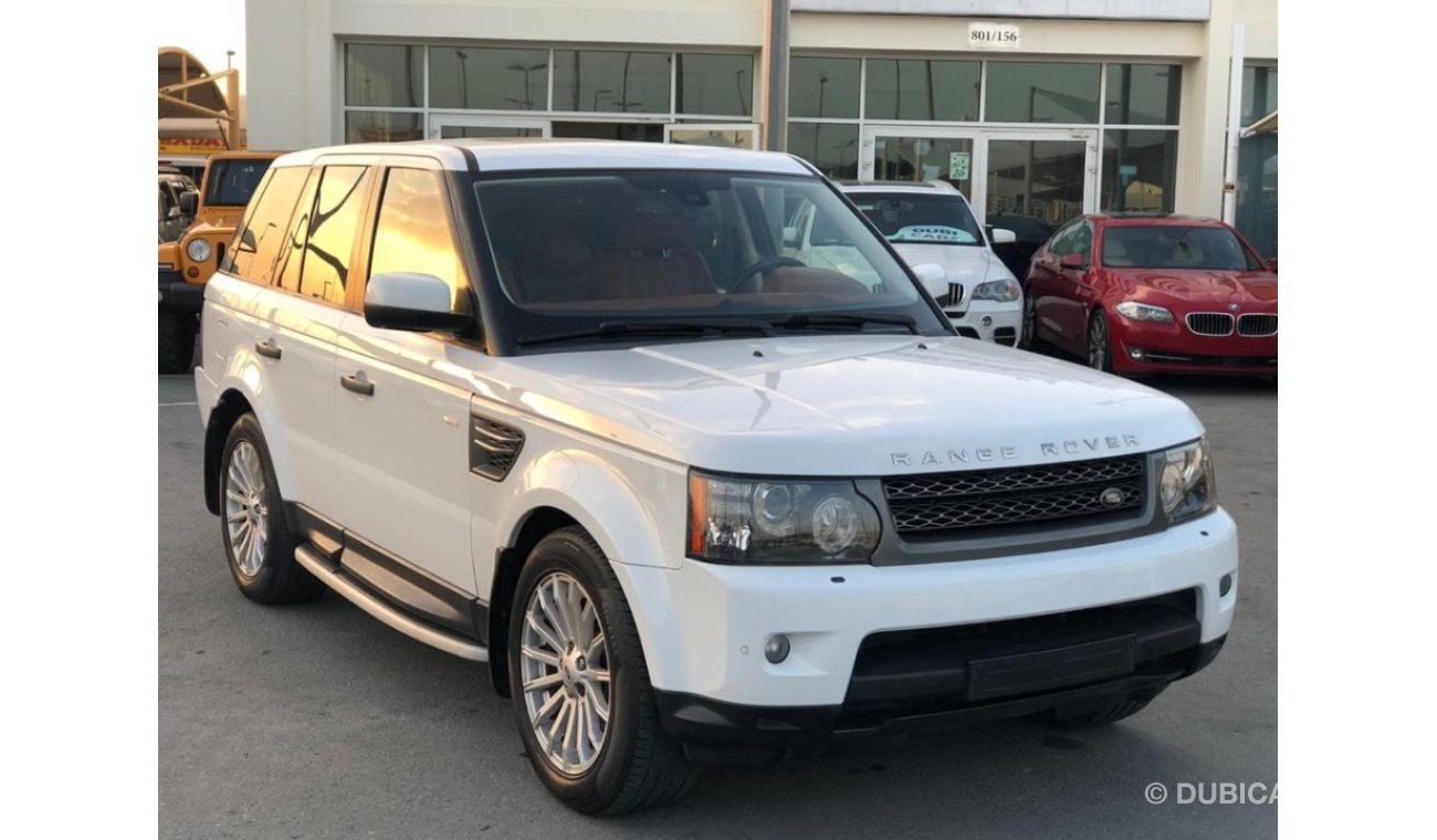 Land Rover Range Rover Sport Rang Rover sport model 2011 GCC car prefect condition full option sun roof leather seats back  crui