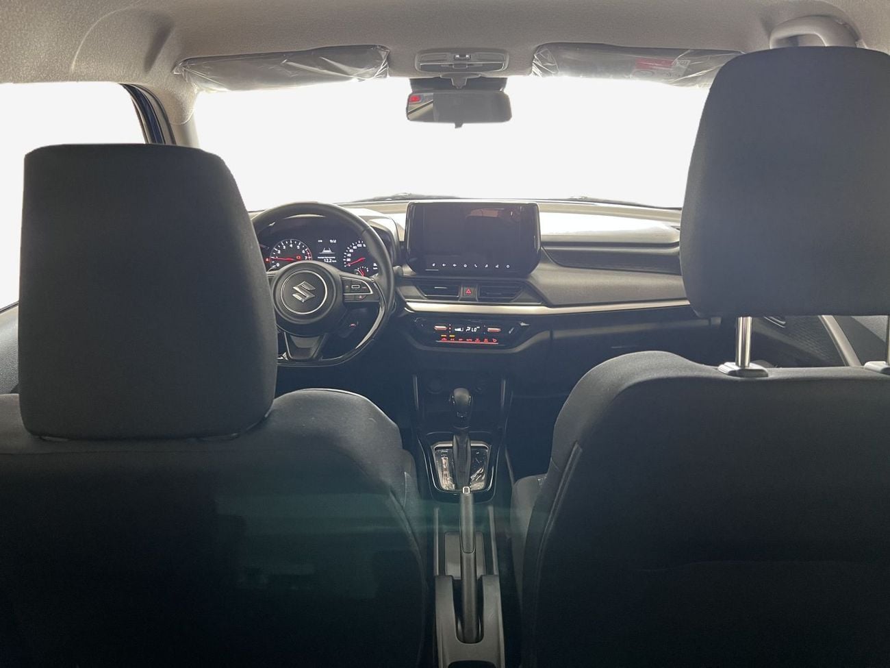 Suzuki Swift GLX STD Suzuki Swift Dzire GLX 1.2L 2025 Suzuki Swift GLX - (1 Year 20,000 Km FREE Service Contract) War