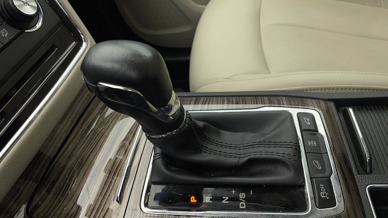 MG RX5 LUXURY 2 | Zero Down Payment | Home Test Drive