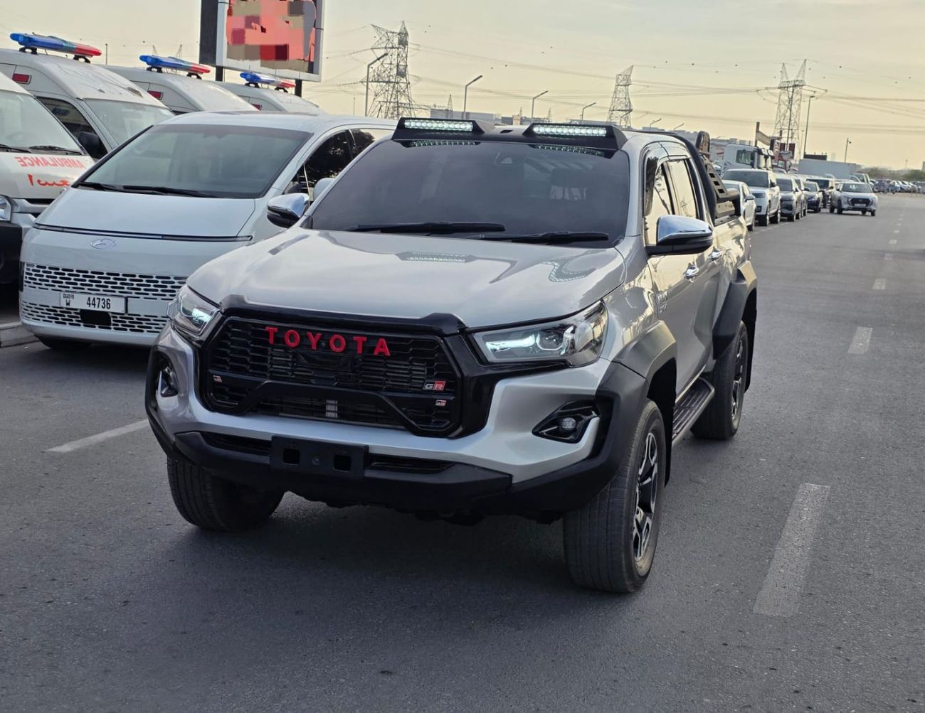 Toyota Hilux DIESEL 2.8 LITER ,AUTOMATIC ,RIGHT HAND DRIVE ONLY FOR EXPORT
