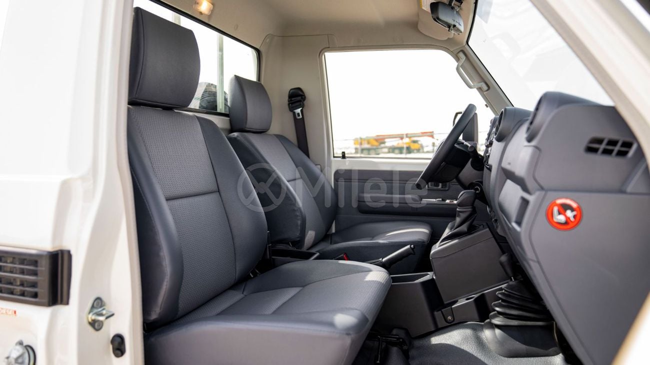 تويوتا Land Cruiser Pickup 70 LX