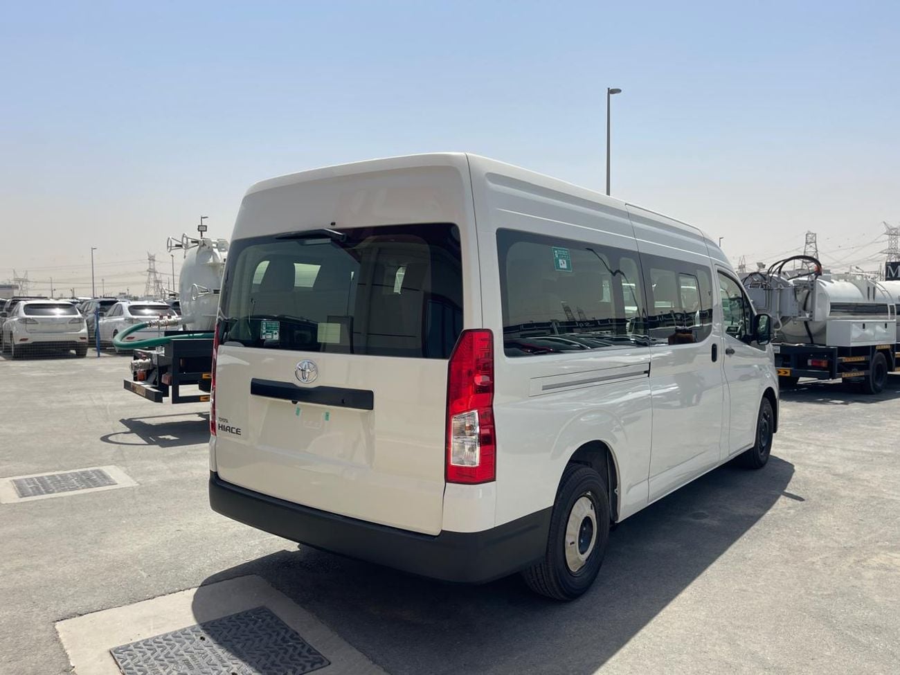 Toyota Hiace DX