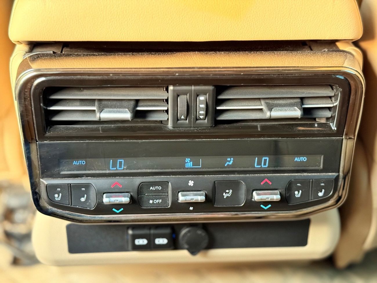 Toyota Land Cruiser GXR+ 4.0L Toyota landcuriser GXR V6 + 4.0L years 2018 full option petrol