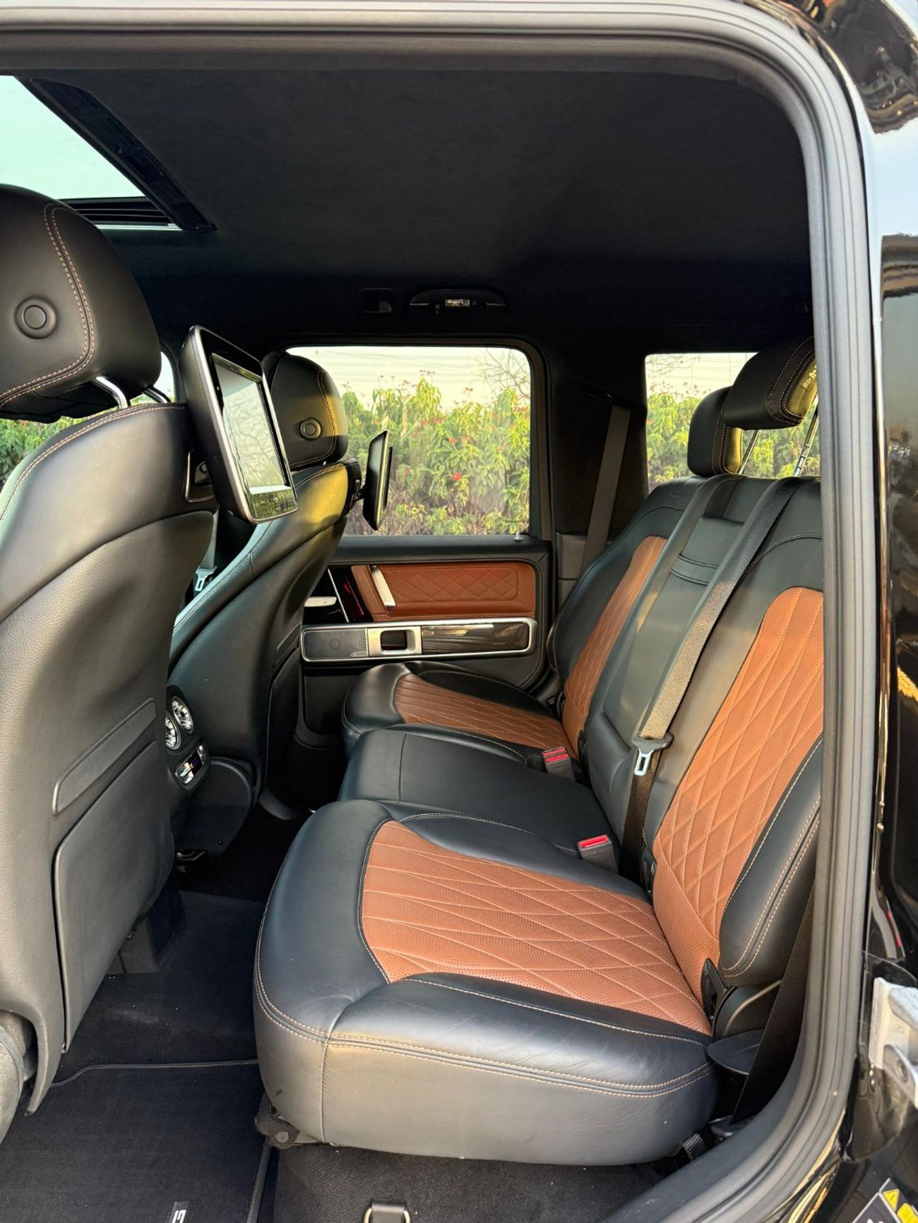 Mercedes-Benz G 63 AMG UNDER WARRANTY FROM GARGASH