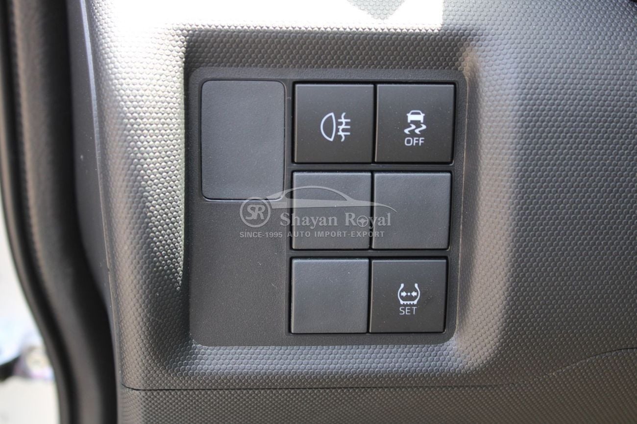 تويوتا ريز LHD 1.2L E FWD PETROL 2025MY (EXPORT ONLY)