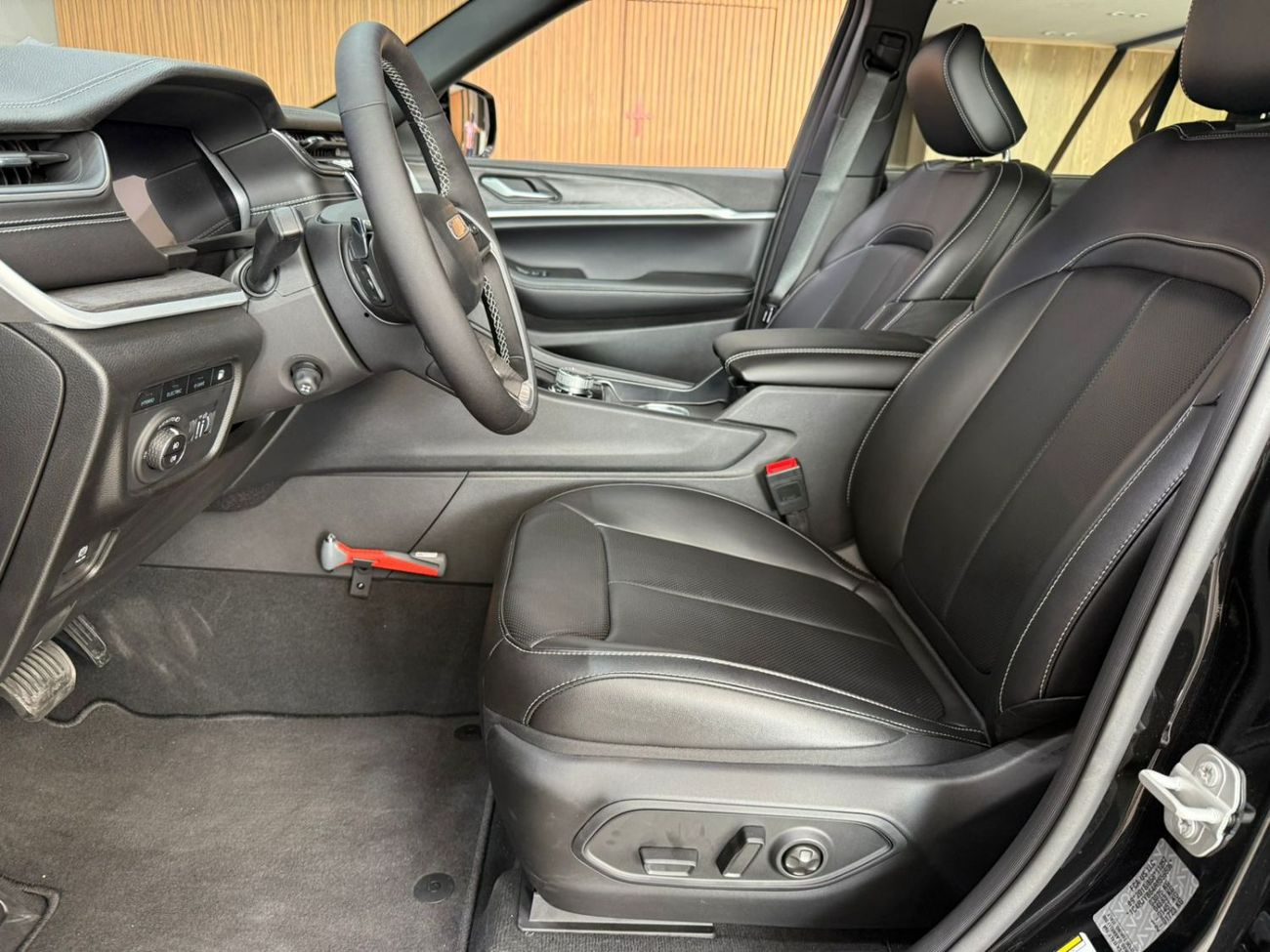 Jeep Grand Cherokee Jeep Grand Cherokee 4XE | Brand New