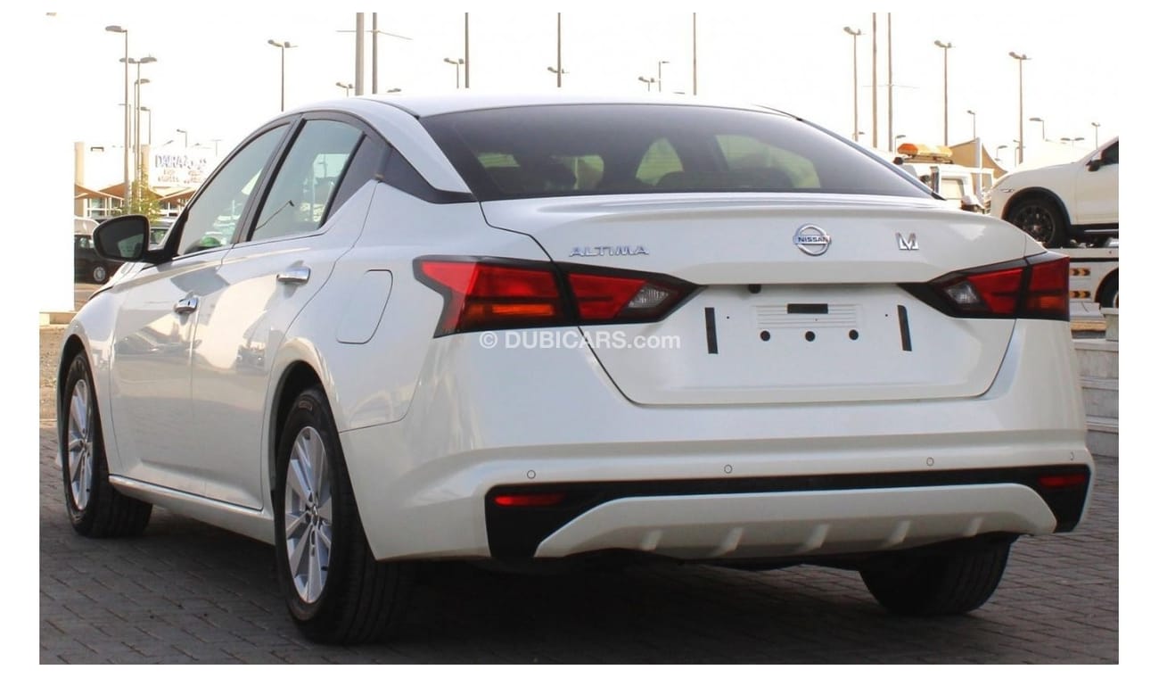 نيسان ألتيما نيسان التيما 2020 خليجي بحالة ممتازة بدون صبغ بدون حوادث