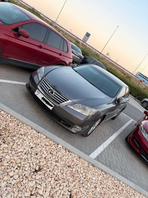 Lexus ES350 Lexus ES350 - Model 2012 - Japan Specs Low Kilometres- Urgent Sale