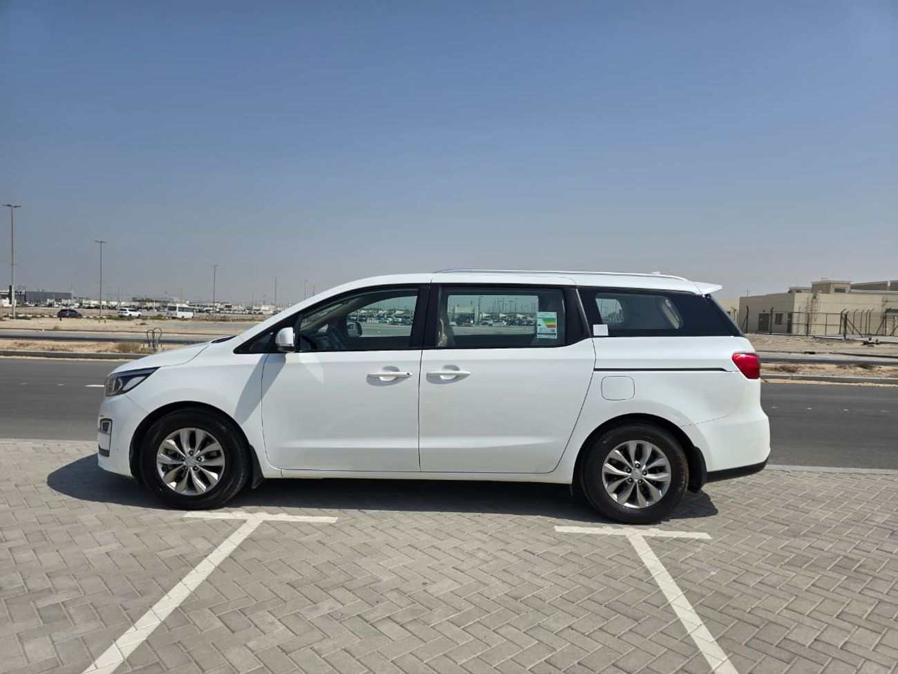 Kia Carnival GDI L 3.5L