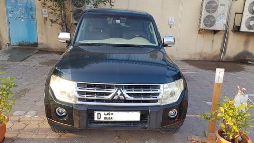 ميتسوبيشي باجيرو GLS