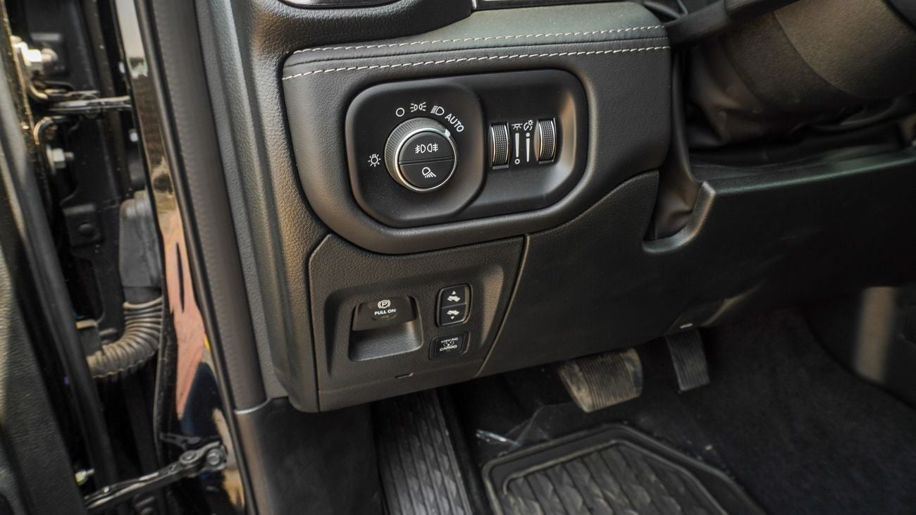 RAM 1500 LIMITED NIGHT EDITION LIMITED 3.0L