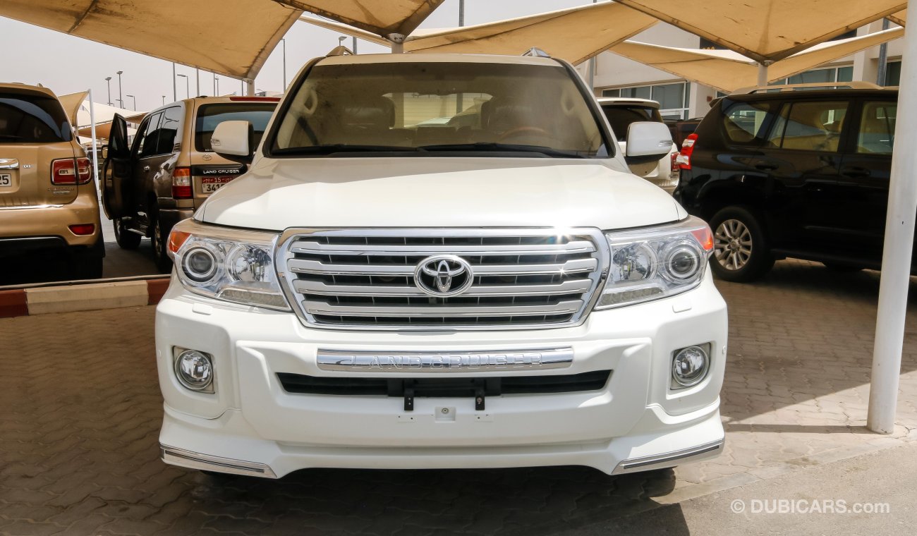 Toyota Land Cruiser VXR V8