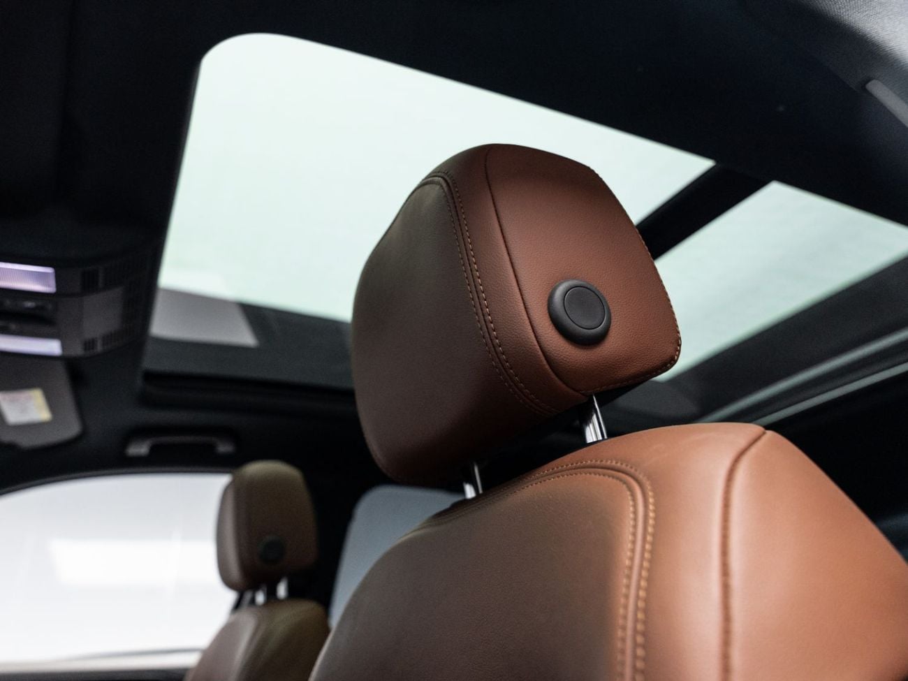 Volkswagen Touareg R-LINE BUY NOW, PAY 2027 | THE BLACKLINE STANDARD | 2029 Volkswagen Warranty + Service Contract, GCC