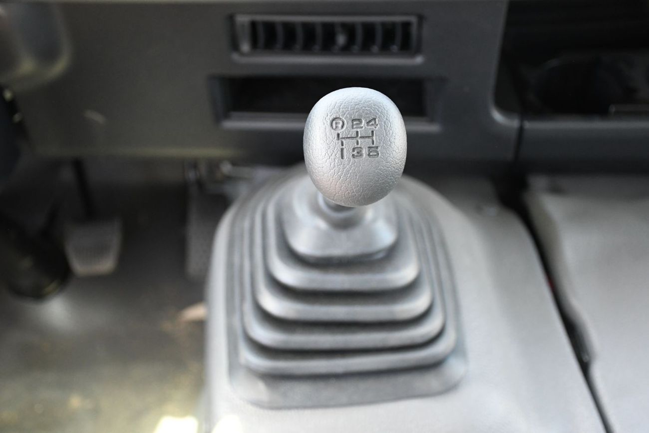 Toyota Coaster 24 Toyota Coaster 4.2L Diesel