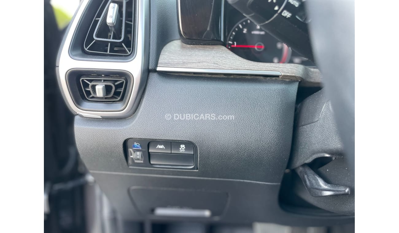 Kia Sorento Mid Option Korean importer