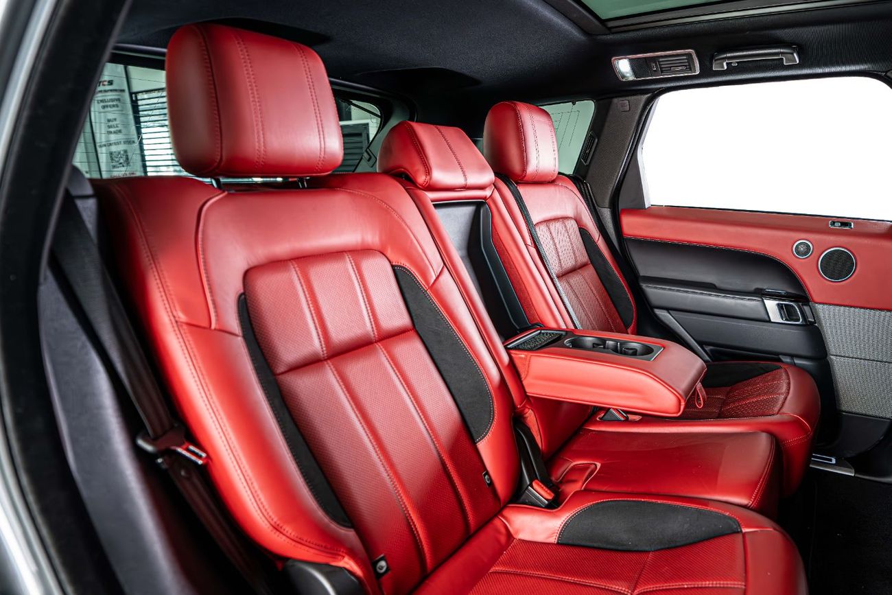 Land Rover Range Rover Sport GCC-22 Inch Rims-Black Contracting Roof-Red Interior