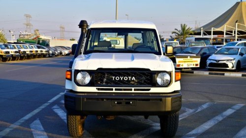 تويوتا لاند كروزر هارد توب 78 V6 4.0L 4WD 9-Seater Automatic