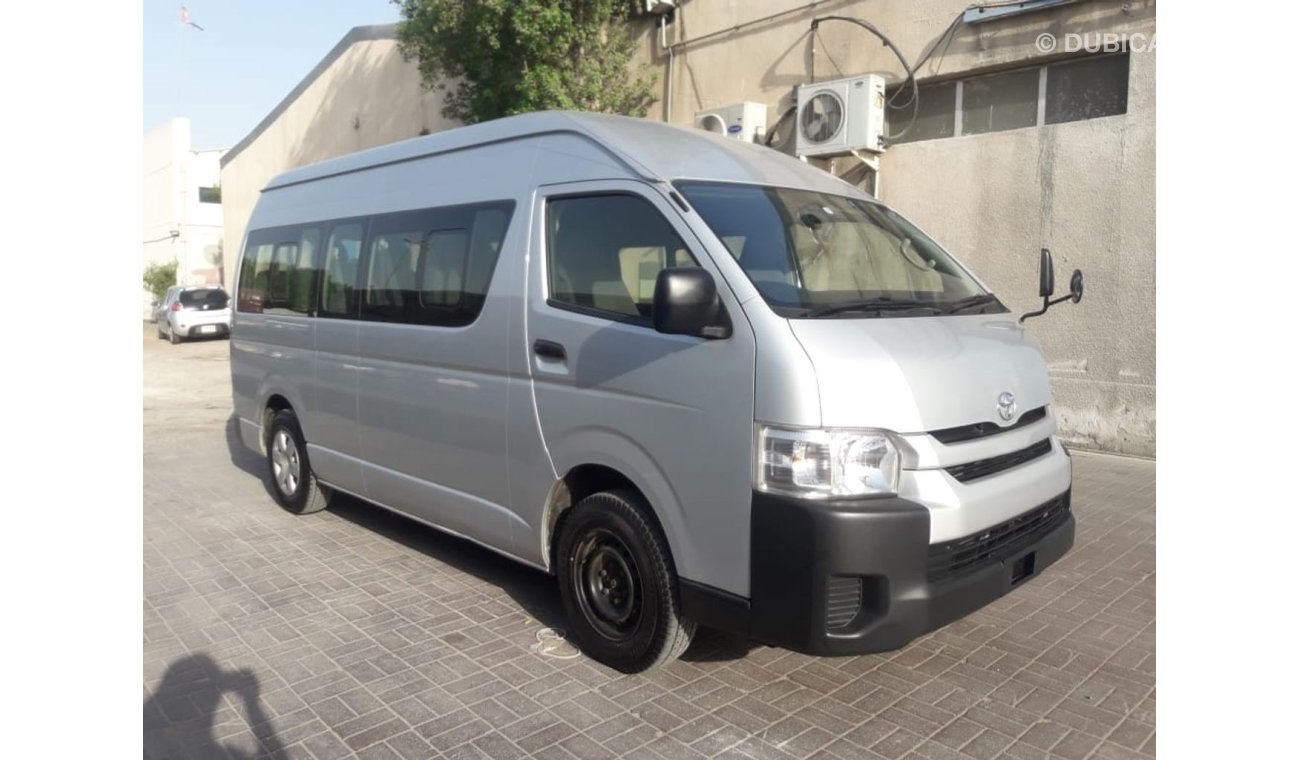 تويوتا هاياس Hiace commuter RIGHT HAND DRIVE (Stock no PM 731 )