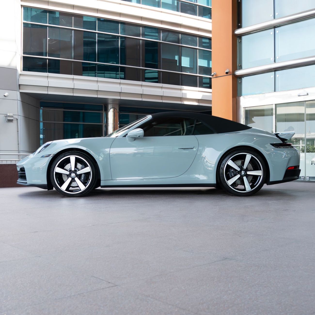 Porsche 911 Carrera 4 3.0L (444 HP) Convertible 2025 PORSCHE CARRERA CABRIOLET DONE ONLY 600KM