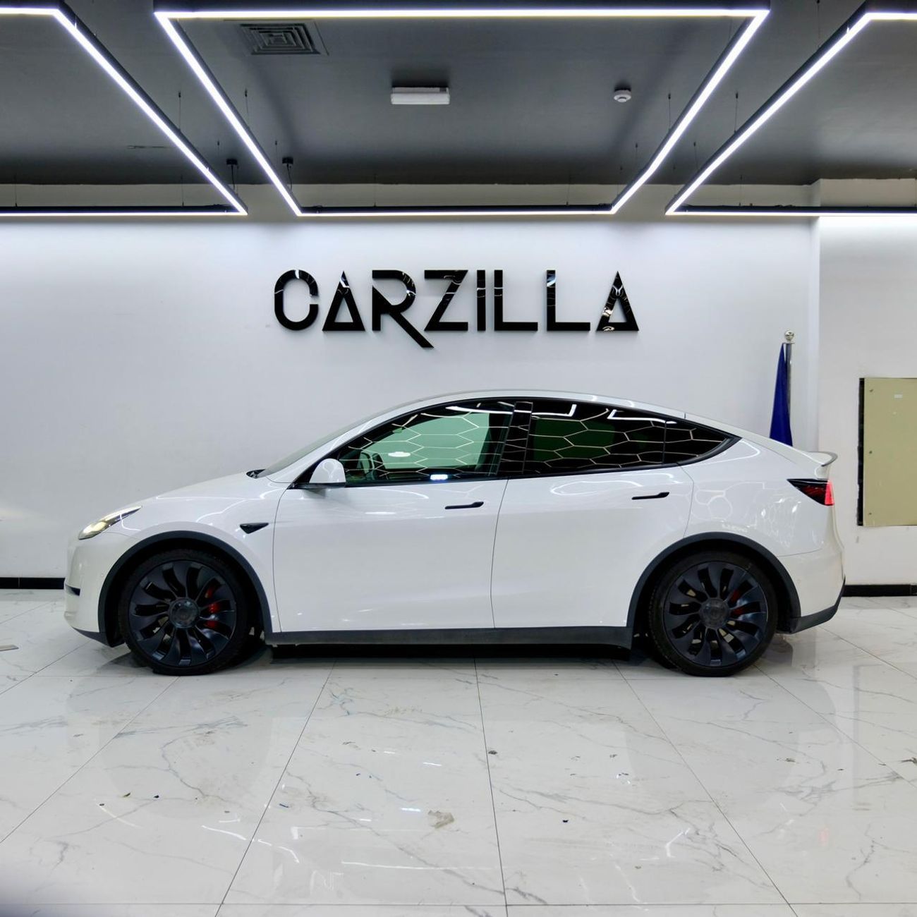 Tesla Model Y Performance (AWD) Tesla Model Y Performance | GCC Specs | Under Tesla Warranty