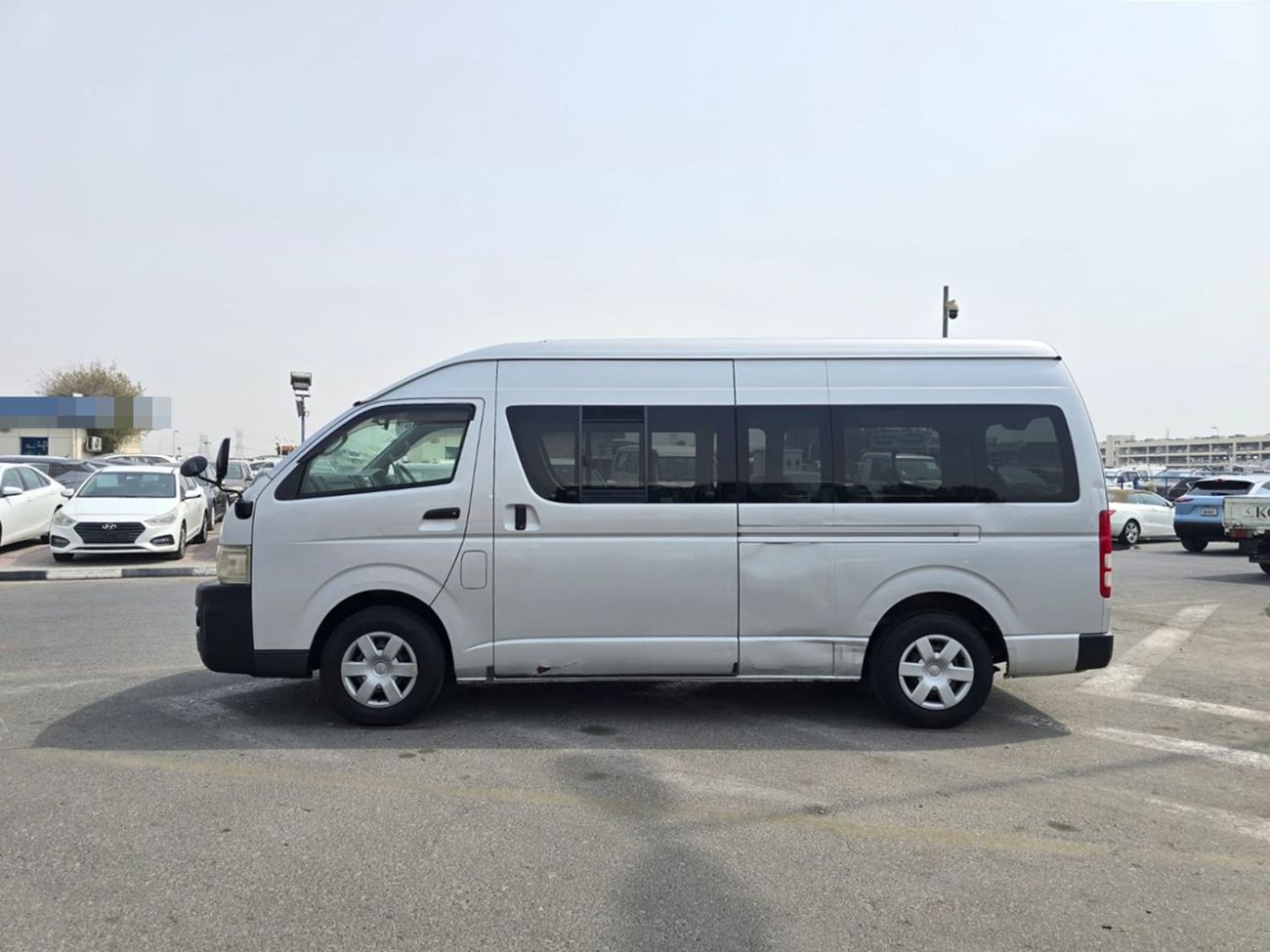 Toyota Hiace TOYOTA HIACE VAN RHD 2006 MODEL 2.5 L DIESEL AUTOMATIC(PM03390)
