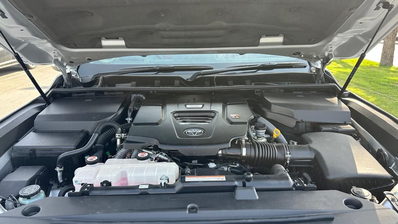 Toyota Land Cruiser Sahara ZX diesel Right-Hand Drive