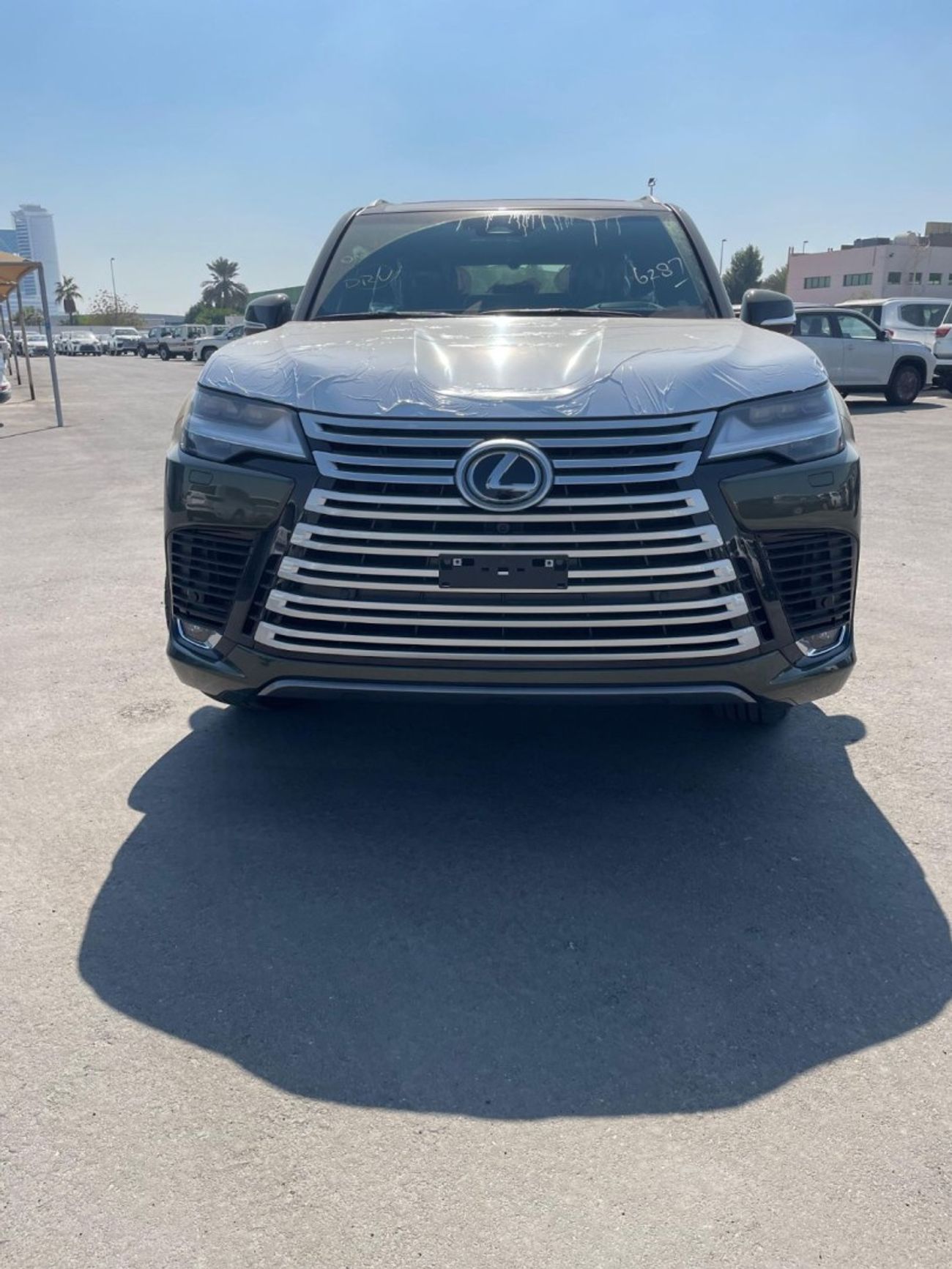 Lexus LX 700h Signature 3.5L HYBRID 2025